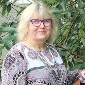 Meet your Posher, Phyllis